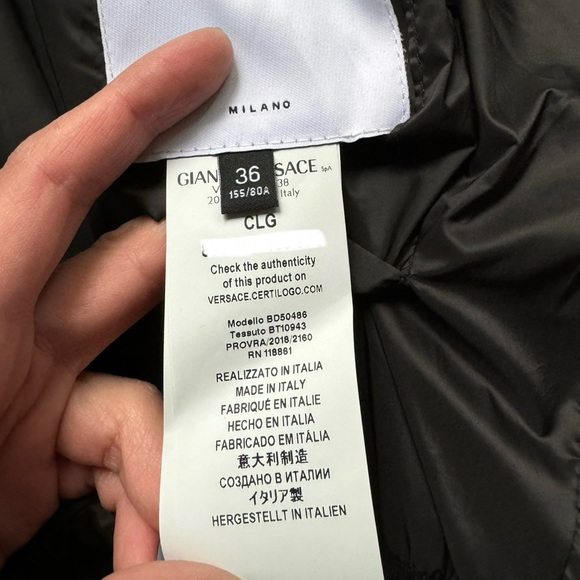 Versus Versace Logo Reversible Crop Puffer / Bomber Jacket - Picture 4 of 9